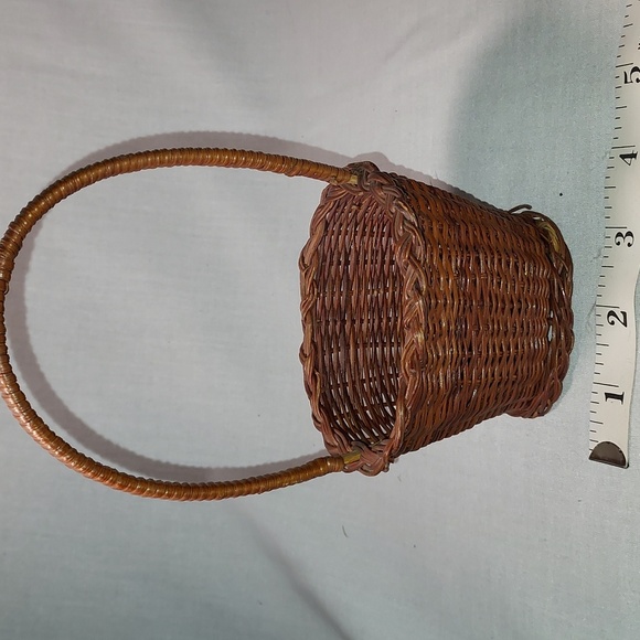 Vintage Wicker Baskets Set of Two Mini Laundry Basket & basket with tall handle - Picture 5 of 9